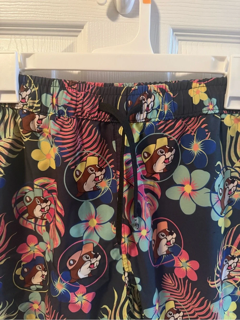 Men’s Buccees Swim Trunks Size Large